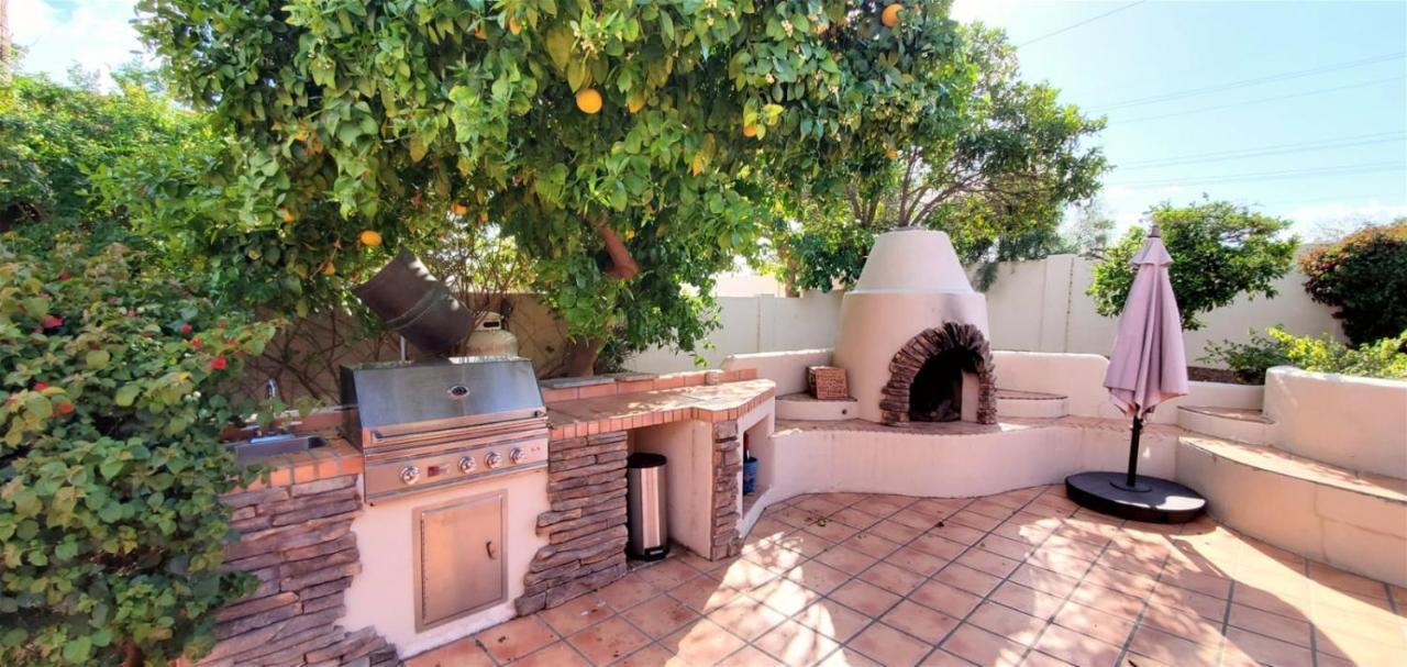 Tranquil Oasis Near Old Town, Hot Tub, Mountain Views Holiday home *